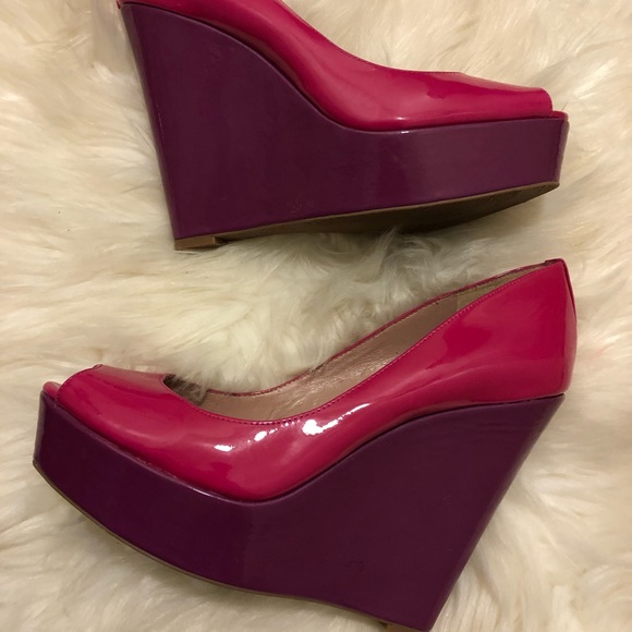 Vince Camuto Open Toe Platform Wedge Heels - Picture 2 of 8